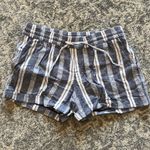 Old Navy Linen-Blend Navy Stripe Shorts Photo 1