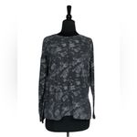Old Navy  Active Size Medium Black and Grey Tie-Dye Long-Sleeve Top. Photo 1