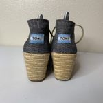 Toms Wedge Espadrille Shoes Women’s Sz 6 Chambray Blue Gray Lace Up 300413 Photo 5