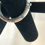 Gorgeous inlaid pink mother of pearl Maras site hinged bangle bracelet. … Photo 5