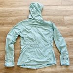 Mountain Hardwear  Size M Womens Blue Athletic Hooded Windbreaker Jacket Photo 2