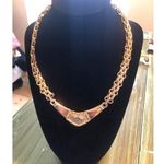 Unbranded Gold Tone EUC Vintage Necklace with Jaguar Pendant Photo 0