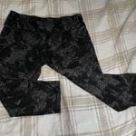 Active Life Women's Reversible Capri Leggings Black/Gray Print Size S Photo 0