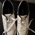 Calvin Klein  Women’s Carlina Sneakers Sz 9M Photo 2