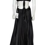 Mac Duggal Pleated Feather Cap Sleeve Open Back Gown Black Women’s Sz 6 Photo 4