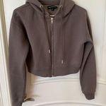 Pretty Little Thing crop zip up Photo 2