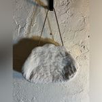 Vintage ivory/white tiny beaded scalloped bag Photo 10