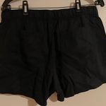 Old Navy Black Cargo Shorts Photo 2