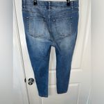 Lane Bryant Venezia by Stretch Spandex Waist Minimal Distress Skinny Leg Sz 18 Photo 5