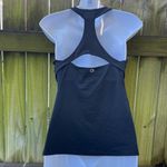 Gap NWT Fit Black built in bra fitted athletic tank Photo 1