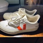 VEJA  Sneakers Photo 2