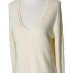 JENNIE LIU Cashmere V Photo 0