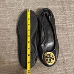 Tory Burch Reva Black Leather Gold Logo USED Ballet Slip On Flats 7.5-8 Photo 8