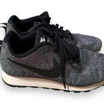 Nike  MD Runner 2 ENG‎ Mesh Women’s Sneakers Activewear Shoes in Black/Gray Sz 6 Photo 0