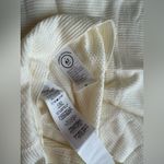 Allbirds Women’s Natural Run Tee Large Cream Yellow NWT Fitness Exercise Shirt Photo 5