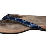 Vionic Women’s Flip Flops Size 9 Blue Geometric – Orthotic Beach Thong Sandal Photo 0