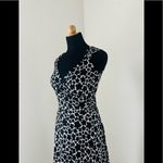 Maggy London BLACK AND WHITE FLORAL DRESS-gorgeous and flattering!! Photo 4
