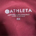 Athleta  Affirmation 7/8 Dark Garnet Red Floral Tights Powervita Size XS 446687. Photo 4