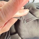 BCBGMAXAZRIA Blouse Womens Small Dark Grey Ruffle Top Runway Short Sleeve Dressy Photo 10