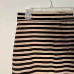 Old Navy Size XS Striped Beige & Black Pencil Skirt Photo 1