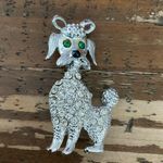 VINTAGE GREEN EYED POODLE BROOCH Photo 1