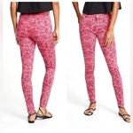 J Brand  620 Mid Rise Super Skinny Jeans In Neon Pink Boa Snake Print Size 28 Photo 1