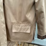 Dennis Basso MICROFIBER Mid-LENGTH JACKET WITH LEOPARD PRINT LINING
SIZE Medium Photo 4