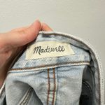 Madewell The Curvy Mom Jean Shorts in Flintwood Wash Size 25 Photo 3