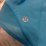 Lululemon Hotty Hot Low-Rise Lined Short 2.5” Size 4 Photo 3