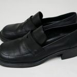 Vintage 90s Whitemt Black Leather Heeled Loafers Photo 1
