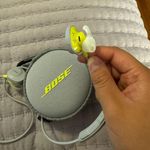 Bose Soundsport Wireless Earbuds Gray Photo 1