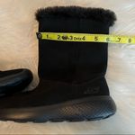 Skechers  black boots Size 6 Leather Upper Pull On Faux Fur Lining Memory Foam Photo 6