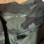 Old Navy Womens high rise Camouflage Athletic Jogger Pants Photo 2