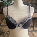 Victoria's Secret -36B Photo 0