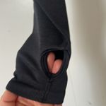 women's best Black Crop Top Photo 3