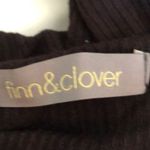 Finn and Clover  top Photo 2