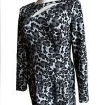 Kay Unger animal print fitted jersey knit stretch midi dress. Size 6 preloved Photo 1
