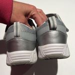 Orthofeet Joelle stretch knit sneaker size 6M B61 Silver Photo 5