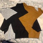 Lush Clothing Sweater Photo 0