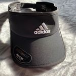 Adidas hat Photo 0