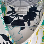 Van Heusen  sleeveless floral top Photo 1