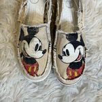 Crocs Mickey Mouse Disney Tan Canvas Slip On Loafer Flats Women’s 9 W Photo 5