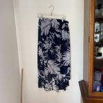 Vince Camuto blue and white floral skirt size 8 Photo 3