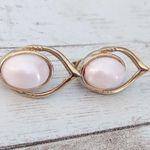 Vintage Clip On Earrings Very Light Pink & Gold Tone Photo 0
