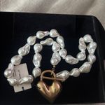Piper . K VIRAL 21" NECKLACE WITH PEARLS AND A HEART IN MATTE GOLD Photo 10