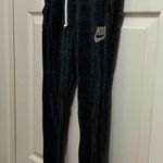 Nike Women’s  joggers dark gray heather size XS Photo 1