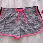 Material Girl Active Shorts L Photo 0