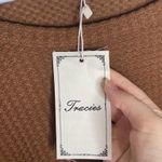 Tracies relaxed cut waffle knit thermal with contrast floral boho sleeves size L Size L Photo 11