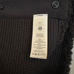 Lululemon Skinny Customizable Snap Scarf in Black Photo 7