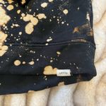 Orvis  Black and Tan Splattered Sweatshirt Photo 1